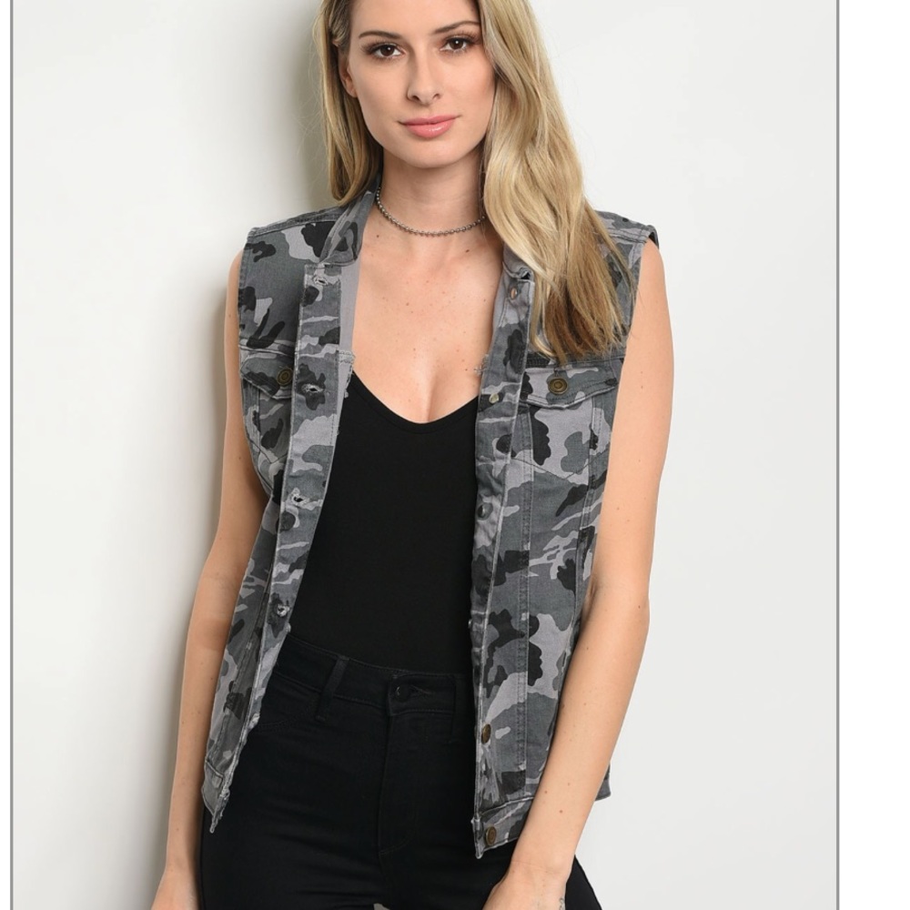 Grey Camouflage Vest Women’s